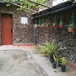 ホームステイ Casa Ecologica, Autosuficiente Con Off Grid En Lomo Blanco, Dentro De Casa Rodeada De Naturaleza San Juan de la Rambla