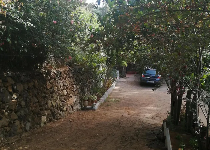 منزل للإقامة Casa Ecologica, Autosuficiente Con Off Grid En Lomo Blanco, Dentro De Casa Rodeada De Naturaleza *